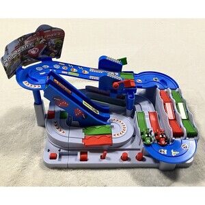 Mario Kart Deluxe Racing Track w/ Mario & Luigi Cars Nintendo Toy Playset